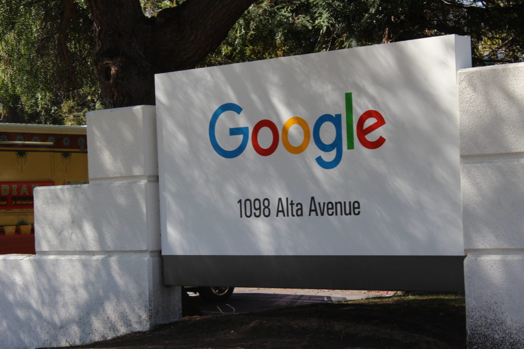 Компания Google провела исследования эффективности работы в удаленных офисах компании.
