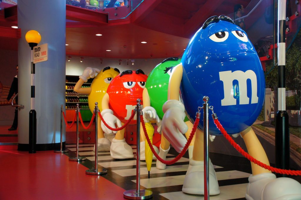 Как персонажи M&M’s превратили цветные конфеты в миллиардный бренд 