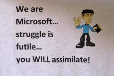 Почему компания Microsoft угрожала студенту Майку Роу